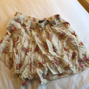 Brandy Melville floral shorts